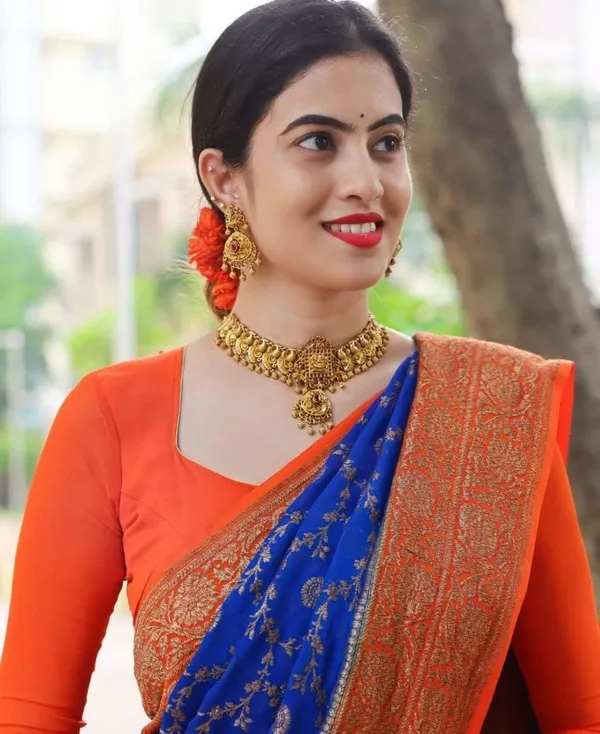 Blue_Embellished_Banarasi_Jacquard_Saree_(Blue)